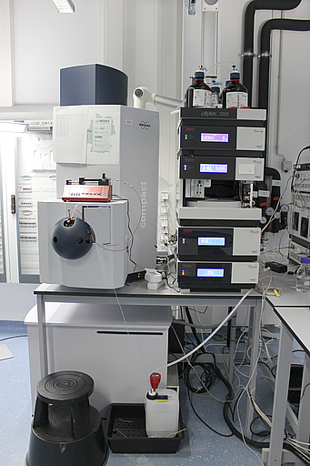 HPLC-1-341x512